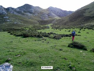 Recorriendo las majadas de Onís del Cornión