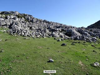 Recorriendo las majadas de Onís del Cornión