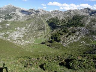 Recorriendo las majadas de Onís del Cornión