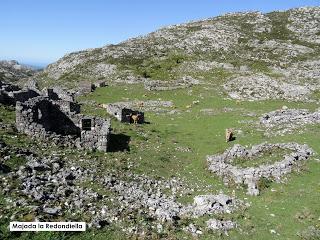 Recorriendo las majadas de Onís del Cornión