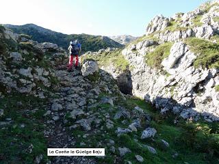 Recorriendo las majadas de Onís del Cornión