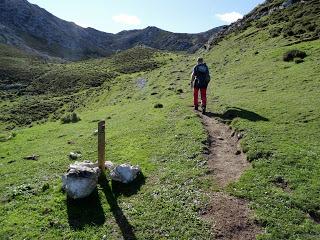 Recorriendo las majadas de Onís del Cornión