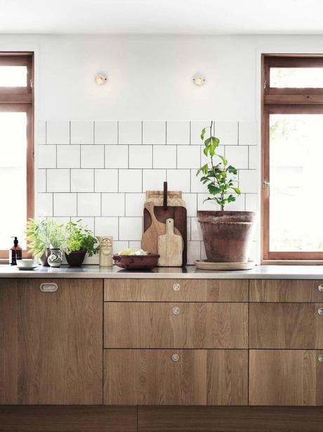 Deco: Cocinas nórdicas con detalles de madera rústica