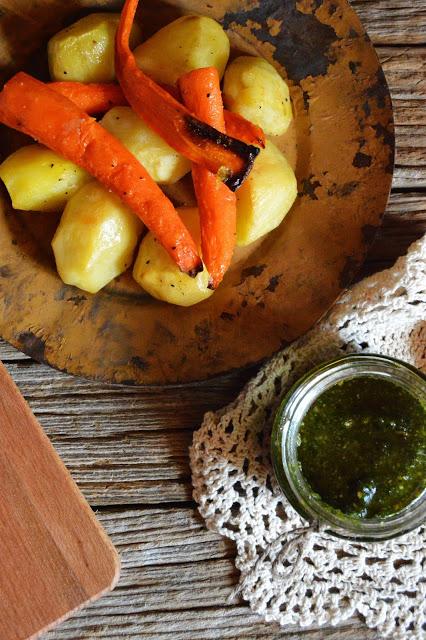 Redondo de ternera con pesto de albahaca y pistachos