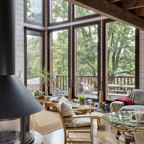 MONTSENY : Salones de estilo moderno de HOUSE HABITAT