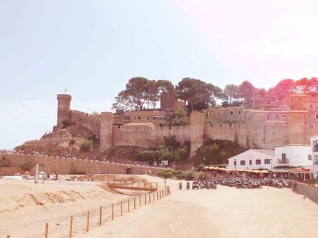 TRIP&CHIC: Tossa de Mar TRIP&CHIC: Tossa de Mar
