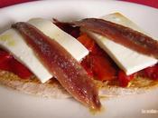 Tosta pimientos anchoas