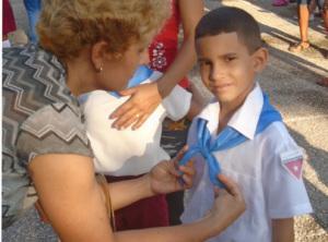 Eduardito, mi niño, se inicia como pionero.