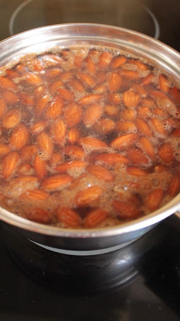 Pasteles o galletas marroquies con almendras بتي فور باللوز