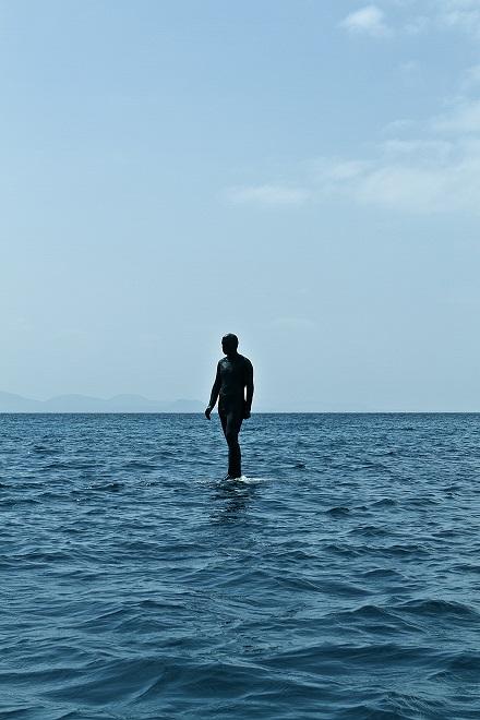 Jason deC Taylor walk on water