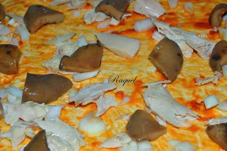 Pizza de Bonito del Norte con Robellons