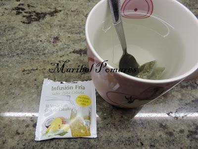 Smoothie de melón, avena y con infusión de te verde, cola de caballo y piña.