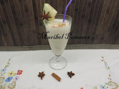 Smoothie de melón, avena y con infusión de te verde, cola de caballo y piña.