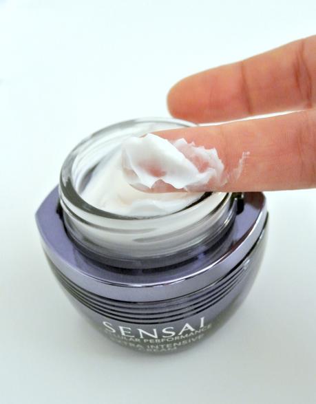 EXTRA INTENSIVE CREAM DE KANEBO SENSAI.