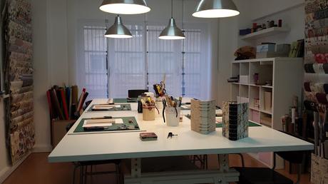 Taller encuadernación Costura Belga.