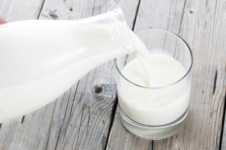 Un giro inesperado de guión: ahora la grasa de la leche entera es sana