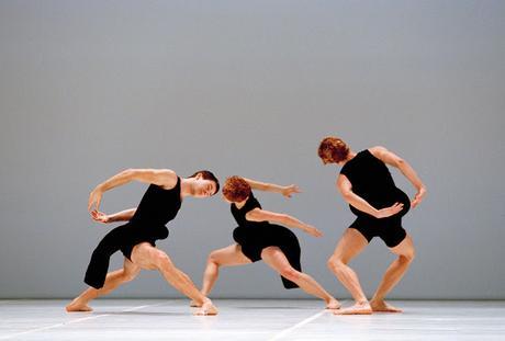 Kawakubo, Comme des Garçons, para Cunningham Dance Company.