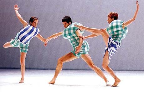 Kawakubo, Comme des Garçons, para Cunningham Dance Company.