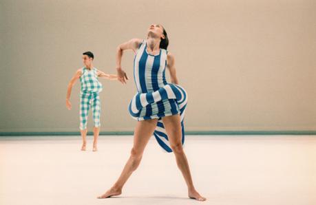 Kawakubo, Comme des Garçons, para Cunningham Dance Company.