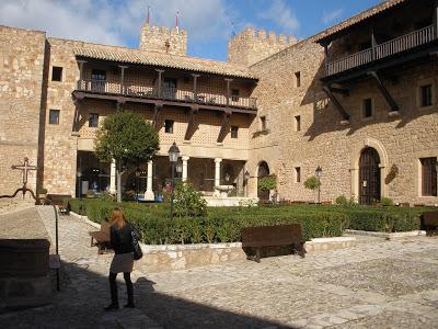 Actual patio del Parador de Sigüenza