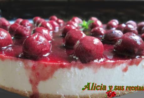 TARTA DE QUESO Y CEREZAS EN ALMÍBAR