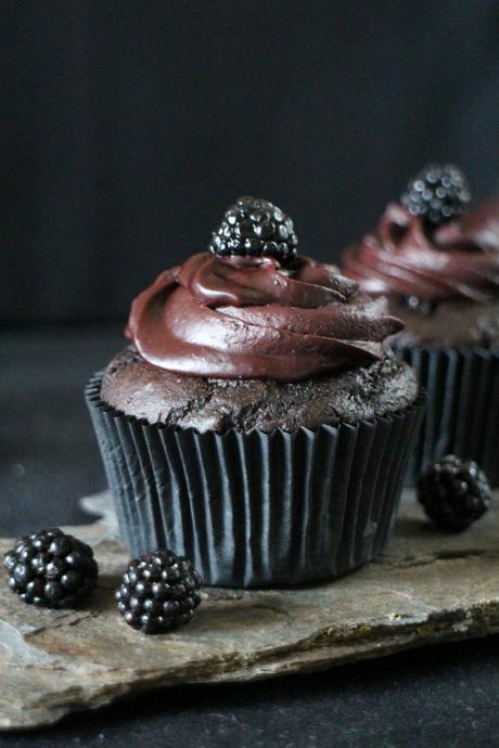 cupcakes-chocolate, moras, cupcakes-moras