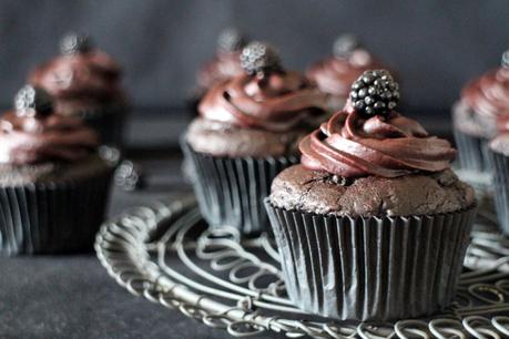 cupcakes-chocolate, moras, cupcakes-moras