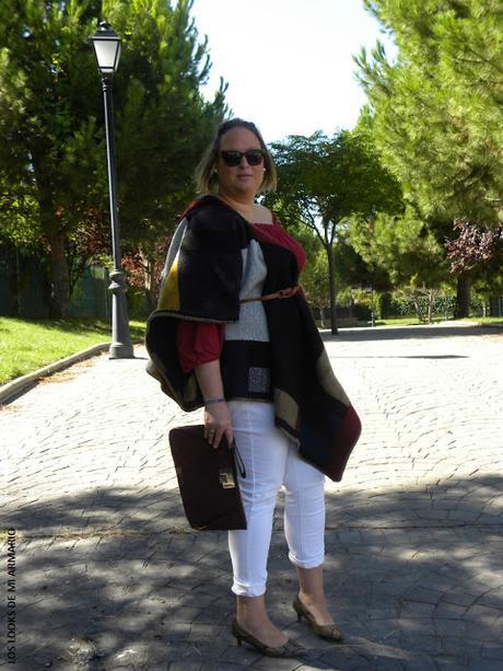 http://www.loslooksdemiarmario.com/2015/10/capa-manta-en-otono-look-curvy.html