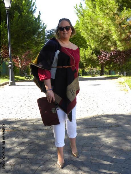 http://www.loslooksdemiarmario.com/2015/10/capa-manta-en-otono-look-curvy.html