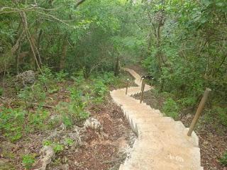 TONGA: VAVA’U EN BICICLETA