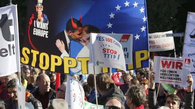 Protestas en Berlín contra el TTIP y su expolio a los trabajadores.