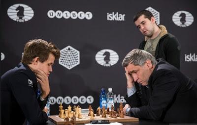 Magnus Carlsen en el Campeonato del Mundo de Ajedrez Rápido, Berlín 2015 (XII)