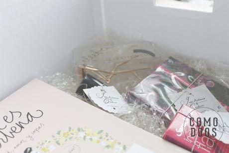 Novias de labios rojos. Sorprende a tus amigas Surprise detail