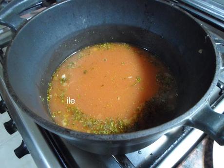 Niños envueltos en hojas de repollo