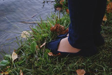 Vest & loafers (OOTD)