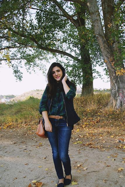 Vest & loafers (OOTD)