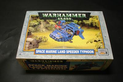 Portada de la caja del Land Speeder Tifón 