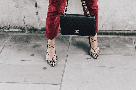 Topshop_unique-Burgundy_Suede_Trousers-Sandro_Jacket-Leopard_Shoes-Outfit-London-LFW-Street_Style-30
