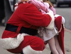 Feliz Día Mamás – Crónica en primera persona abrazo con Santa