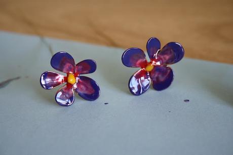 Diy: como hacer una corona floral con laca de uñas y alambre