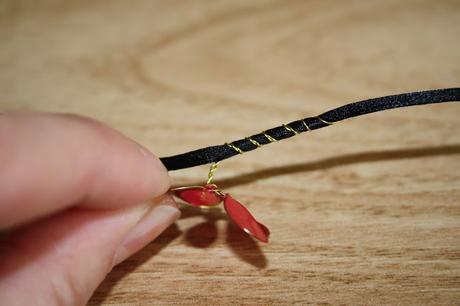 Diy: como hacer una corona floral con laca de uñas y alambre