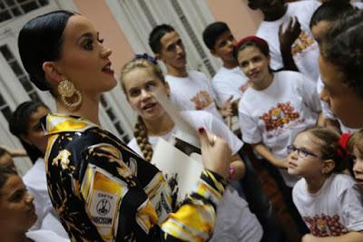 Katy Perry visita en Cuba La Colmenita (+ Fotos)