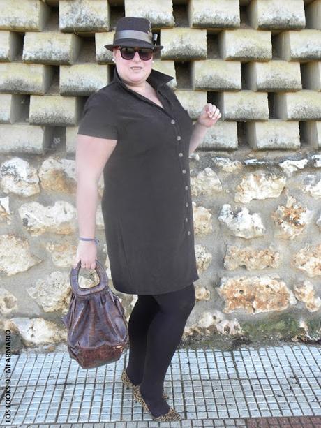 vestido-marron-chocolate-antelina-camisero-vestido-abotonado-borsalino-marron-lady-dandy-festa-talla-grande-curvy-plus-size-talla-XL-tienda-mujeres-reales-tendencias-los-looks-de-mi-armario-blogger-madrid-blogger-curvy-personal-shopper-madrid-donde-compramos-las-gorditas-look-otoño-outfit-marron-chocolate-de-ante http://www.loslooksdemiarmario.com/2015/10/chocolat-dress-festa-look-curvy.html