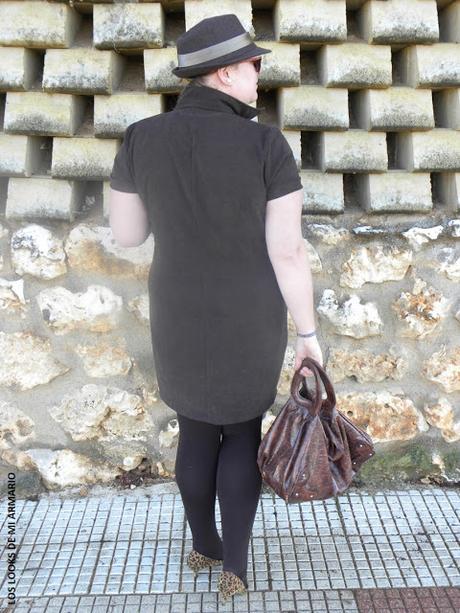 vestido-marron-chocolate-antelina-camisero-vestido-abotonado-borsalino-marron-lady-dandy-festa-talla-grande-curvy-plus-size-talla-XL-tienda-mujeres-reales-tendencias-los-looks-de-mi-armario-blogger-madrid-blogger-curvy-personal-shopper-madrid-donde-compramos-las-gorditas-look-otoño-outfit-marron-chocolate-de-ante http://www.loslooksdemiarmario.com/2015/10/chocolat-dress-festa-look-curvy.html