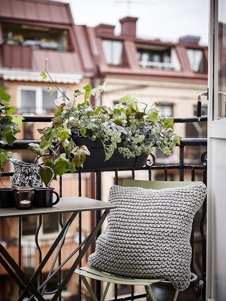 UNA VIVIENDA DE TECHOS ALTOS Y ESTILO ECLÉCTICO