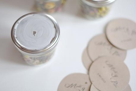 DIY wedding favors. Pot pourri jars