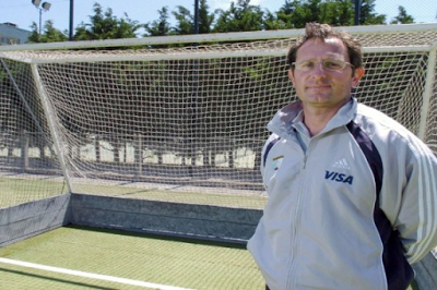 Gabriel Minadeo es el nuevo entrenador de Las Leonas