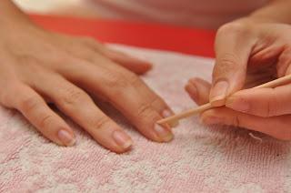 MANICURA EN CASA