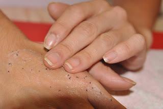 MANICURA EN CASA