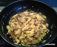 Tartaletas de jamón ibérico rellenas de revuelto de ajetes y setas